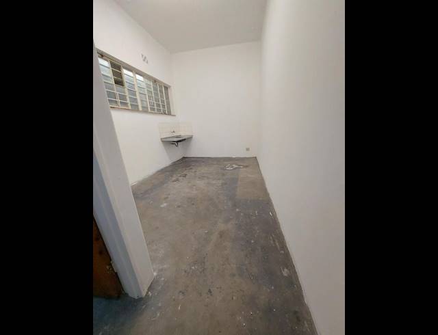 BUSINESS PROPERTY TO RENT IN PAROW